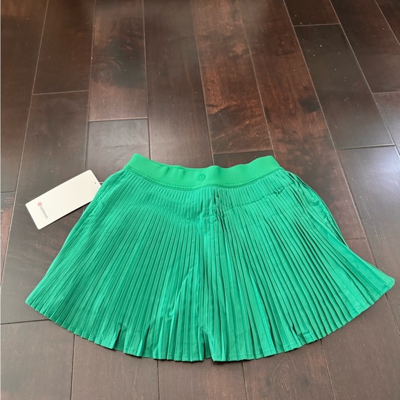 NWT Lululemon varsity HR pleated tennis skirt size 4 in Raceway Green - Picture 9 of 11
